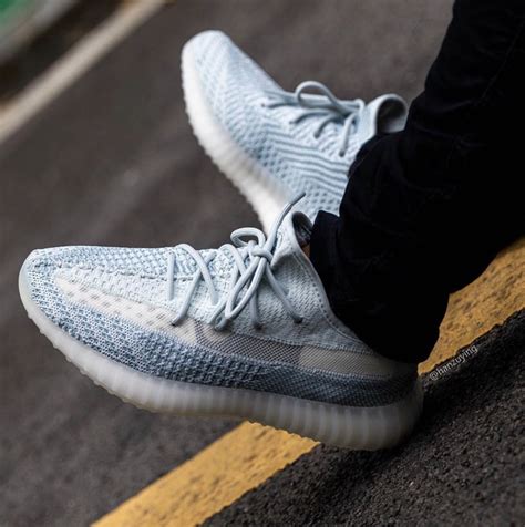 adidas yeezy 350 weiß damen|Yeezy cloud white non reflective.